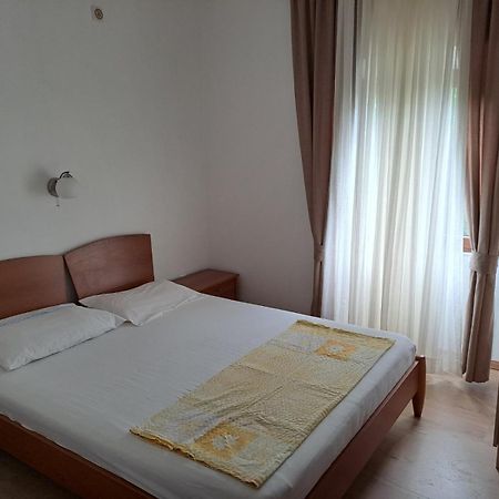 טיווט Apartments Petrovic מראה חיצוני תמונה