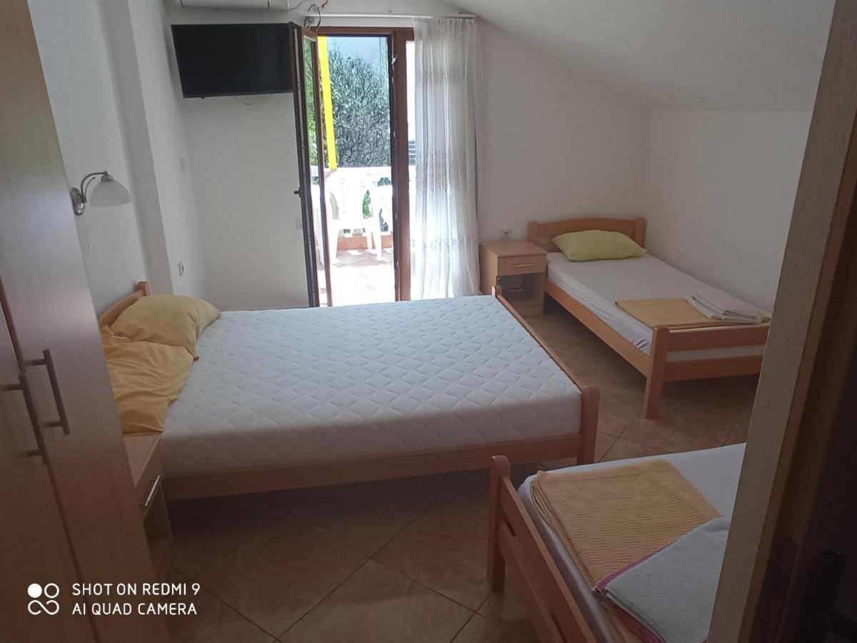 טיווט Apartments Petrovic מראה חיצוני תמונה