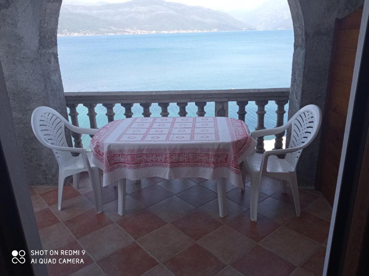 טיווט Apartments Petrovic מראה חיצוני תמונה