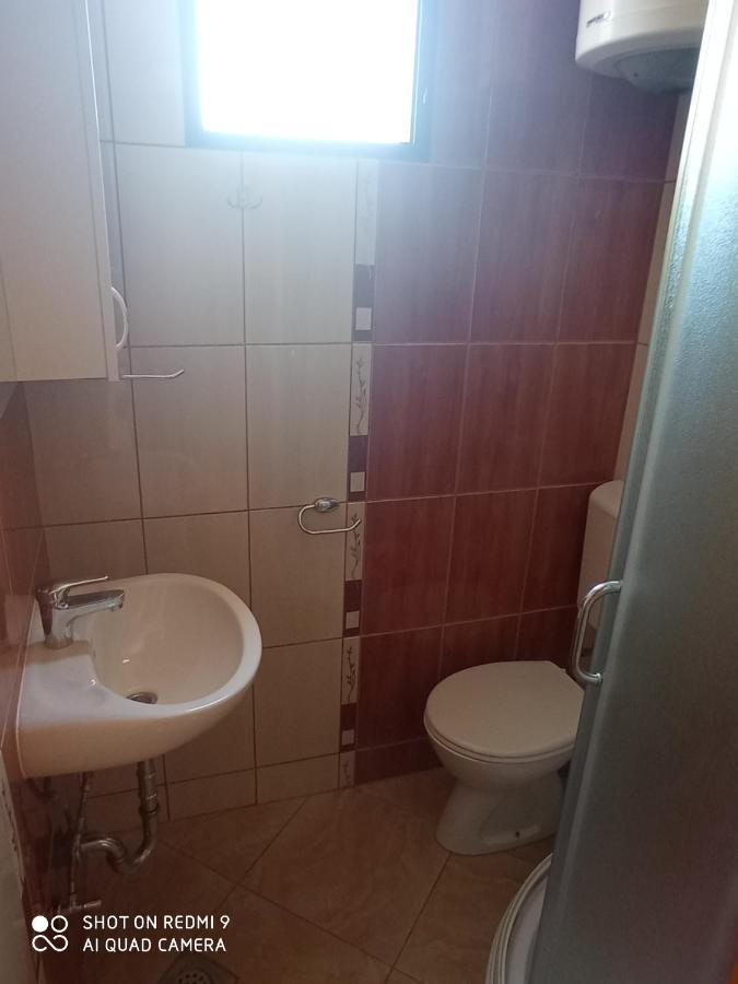 טיווט Apartments Petrovic מראה חיצוני תמונה