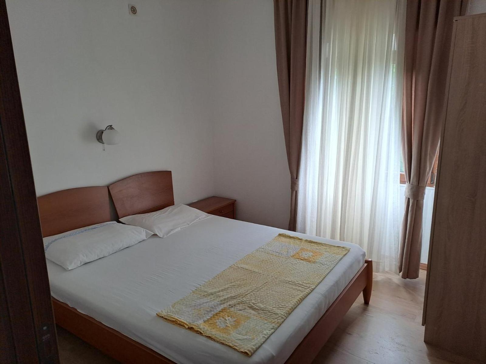 טיווט Apartments Petrovic מראה חיצוני תמונה